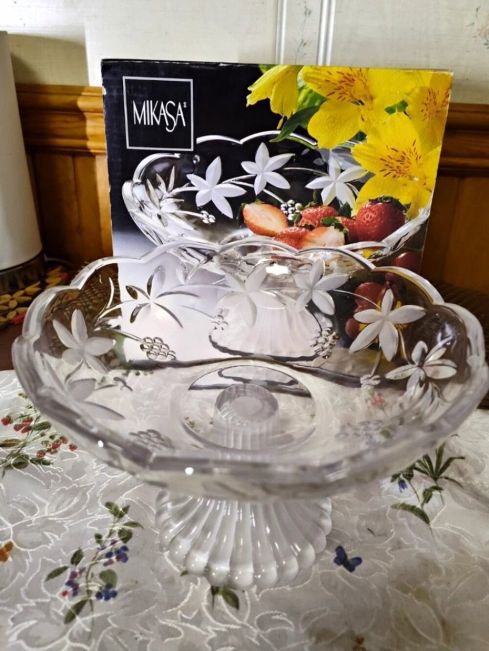 Vtg Mikasa Garden Terrace Footed Crystal Compote Bowl Etched Floral Starburst